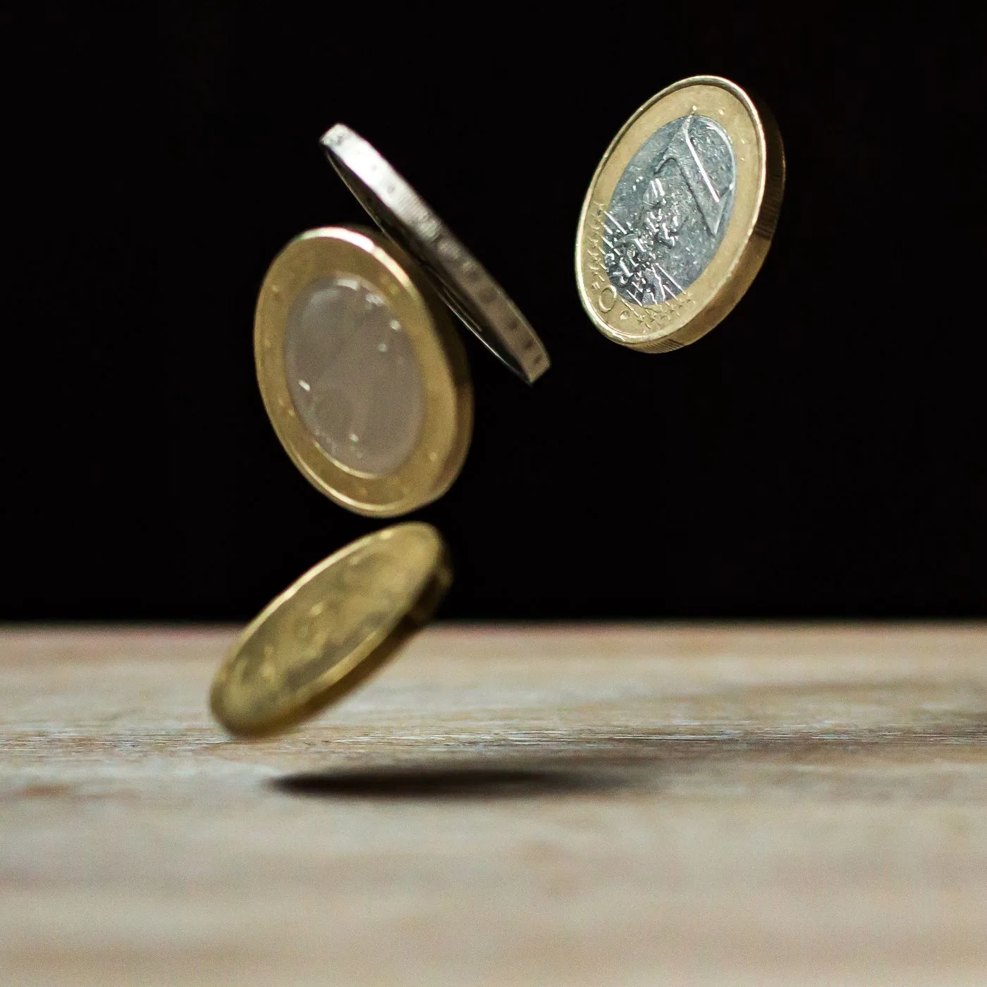CRM gratuit vs payant : où est le vrai coût ? — illustration